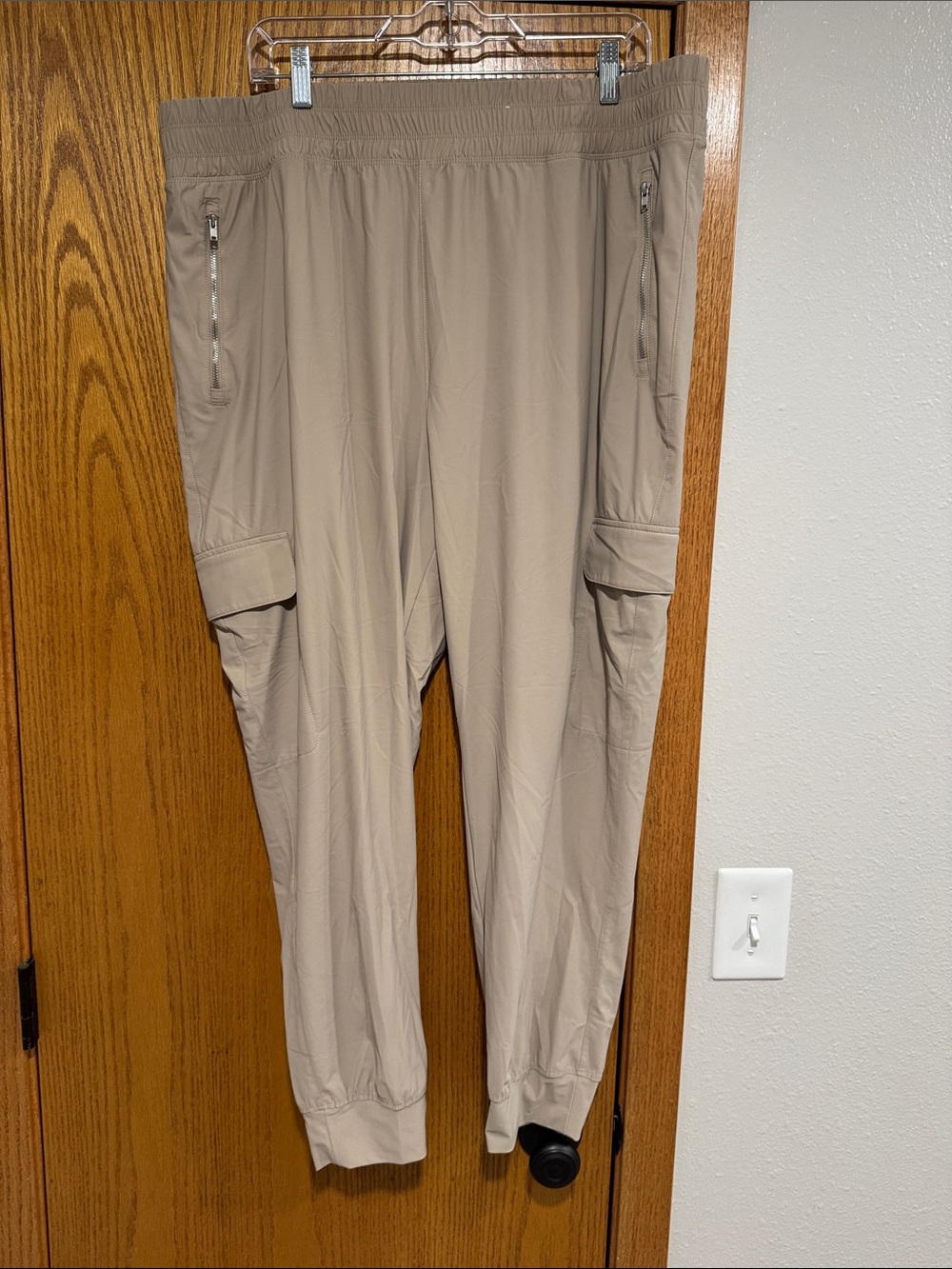 Old Navy Beige Women's Cargo Track Joggers